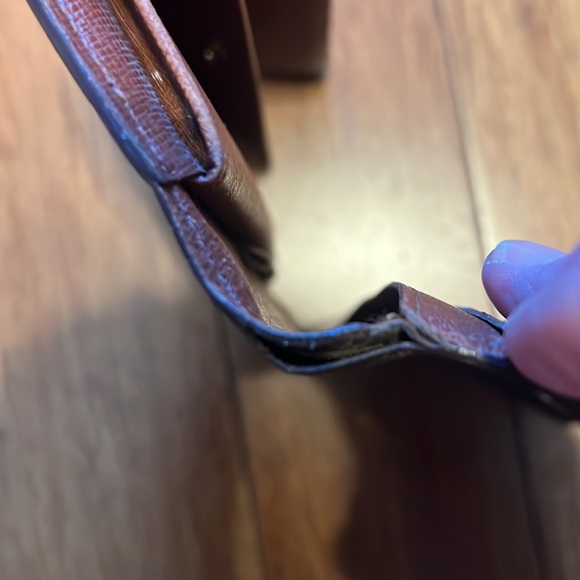 Louis Vuitton - Picture 9 of 9